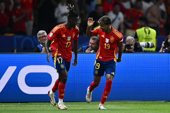 Spain wins the European Championship, Three Lions miss